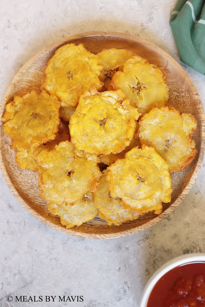 Tostones (Twice-Fried Plantain Chips) - Meals by Mavis